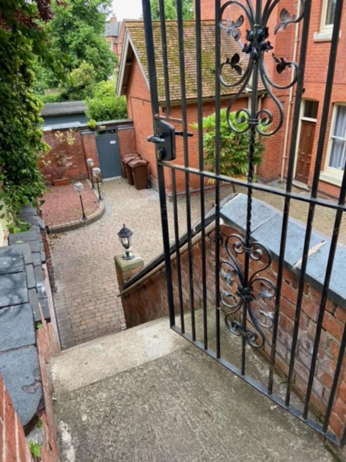 Apartamento Historic House In The Park, Private Courtyard Near The Castle Nottingham Exterior foto